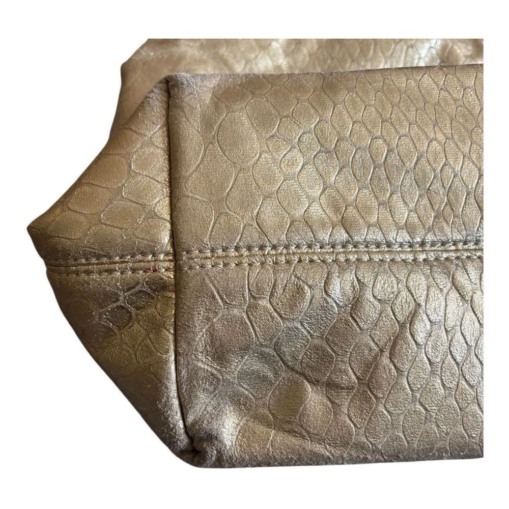 Vintage Love Moschino Gold Chain Shoulder Bag